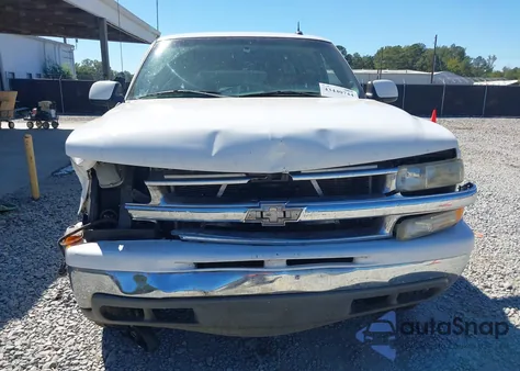 2003 Chevrolet Suburban 1500 Lt z USA, uszkodzony, nr VIN 3GNEC16Z53G129528